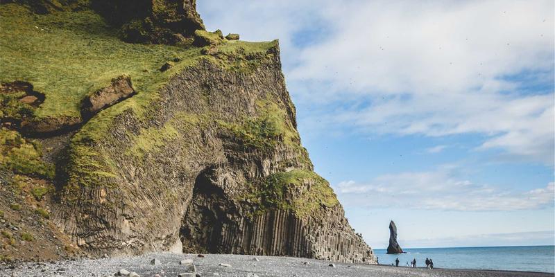 石材加工的艺术与科技:如何通过花岗岩与天然石材设计提升空间价值