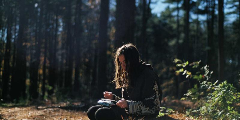 石材设计新视野：石英石与人造石台面加工的核心差异解析