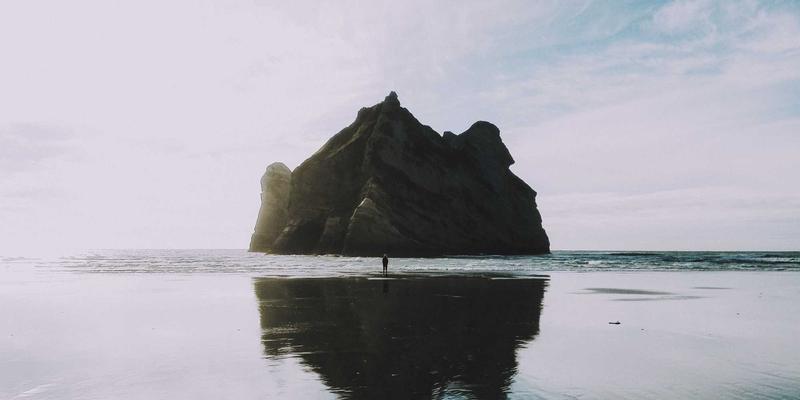 花岗岩石材加工与安装全解析：从原料到完美落地的艺术